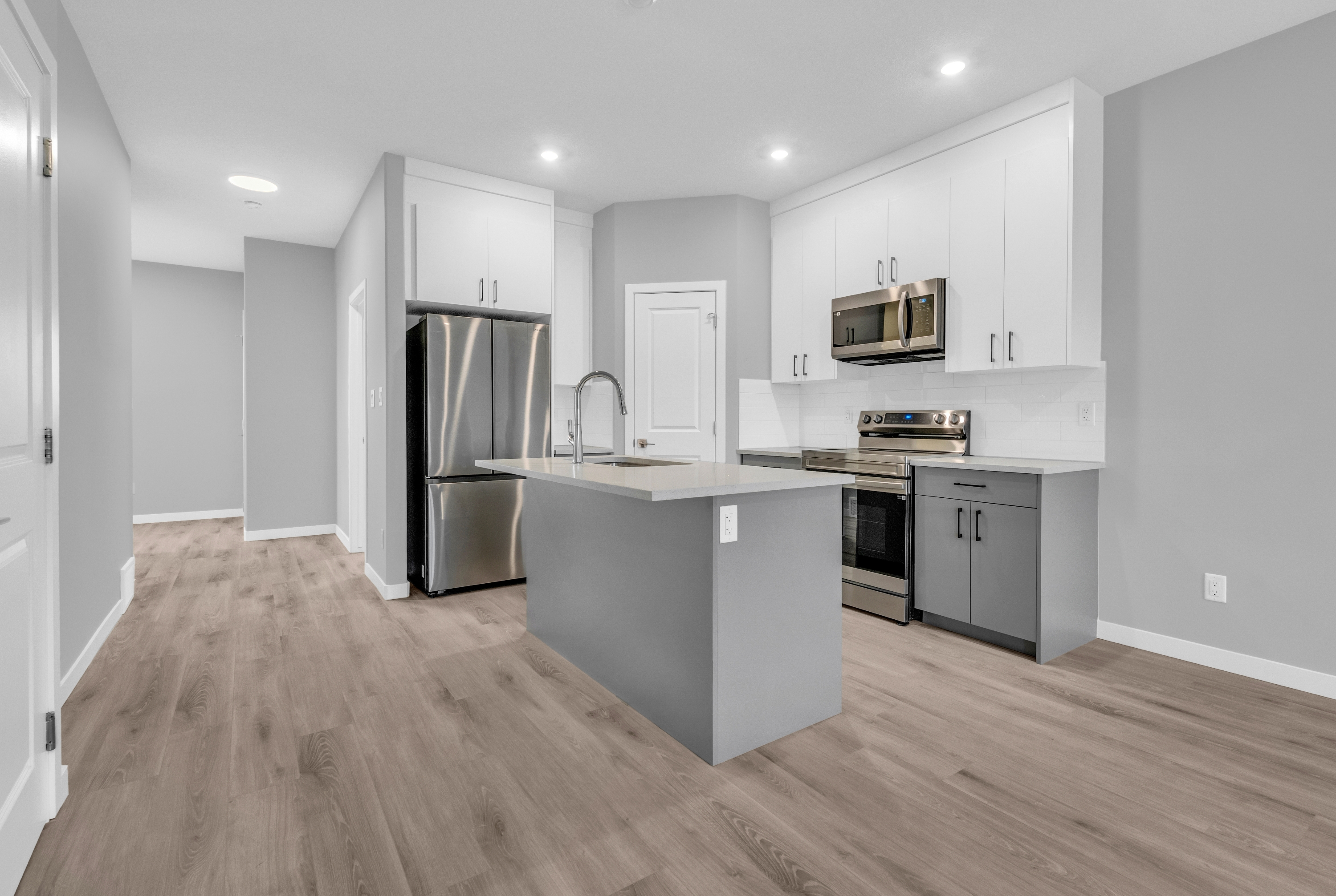 11539 125 Street Northwest - MAIN
