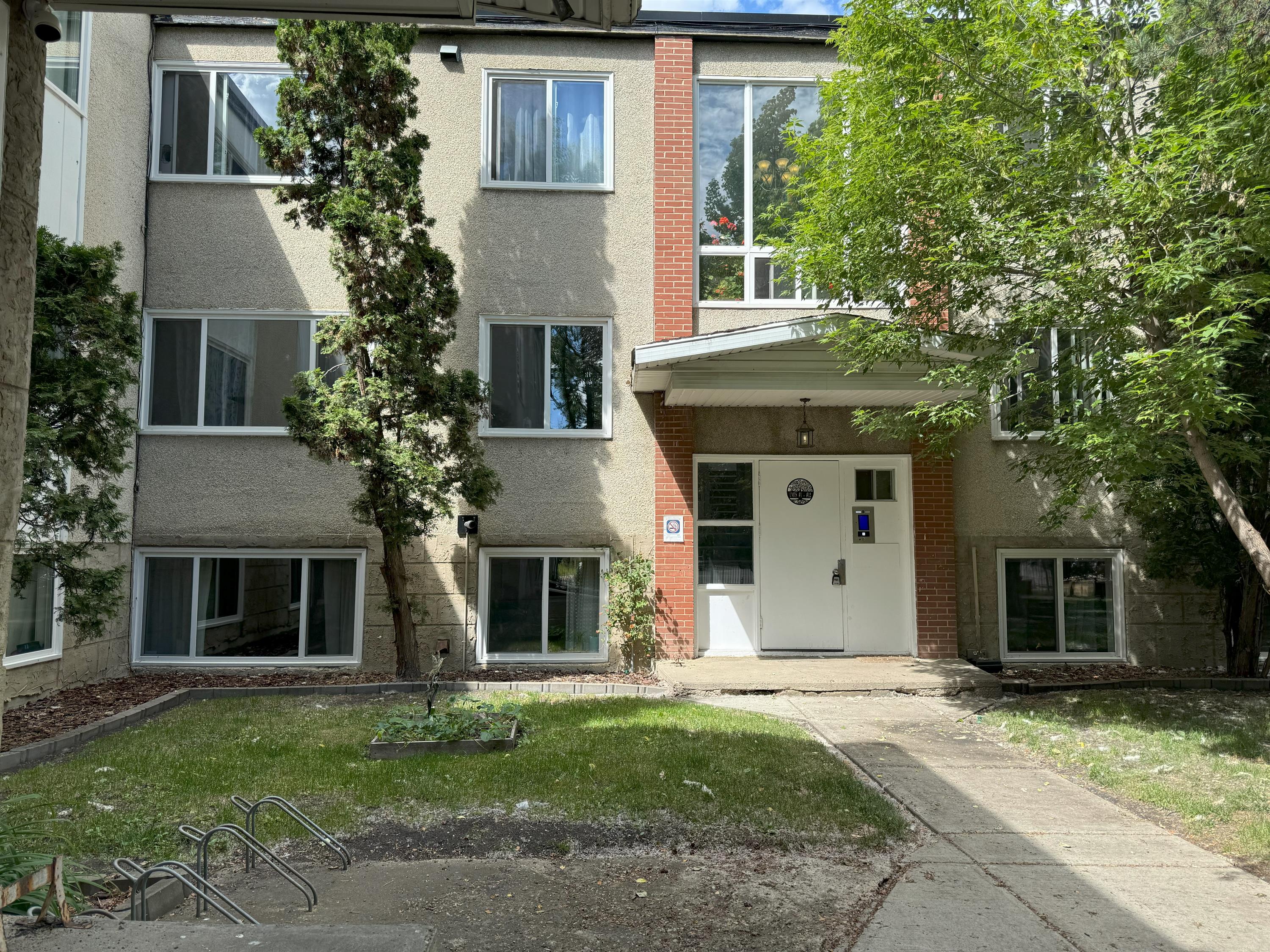 12932 118 Avenue Northwest - 12