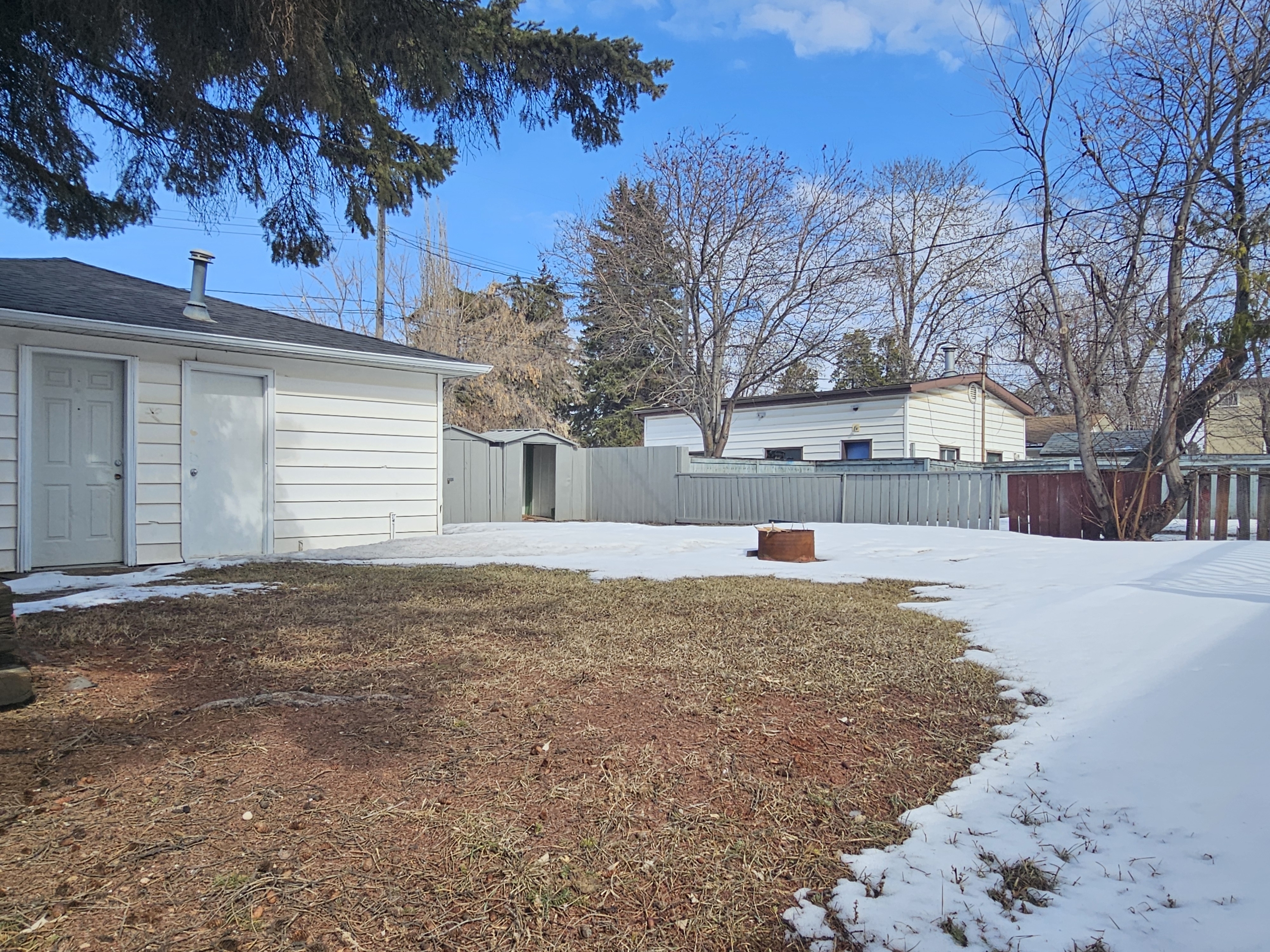 9512 128 Avenue Northwest