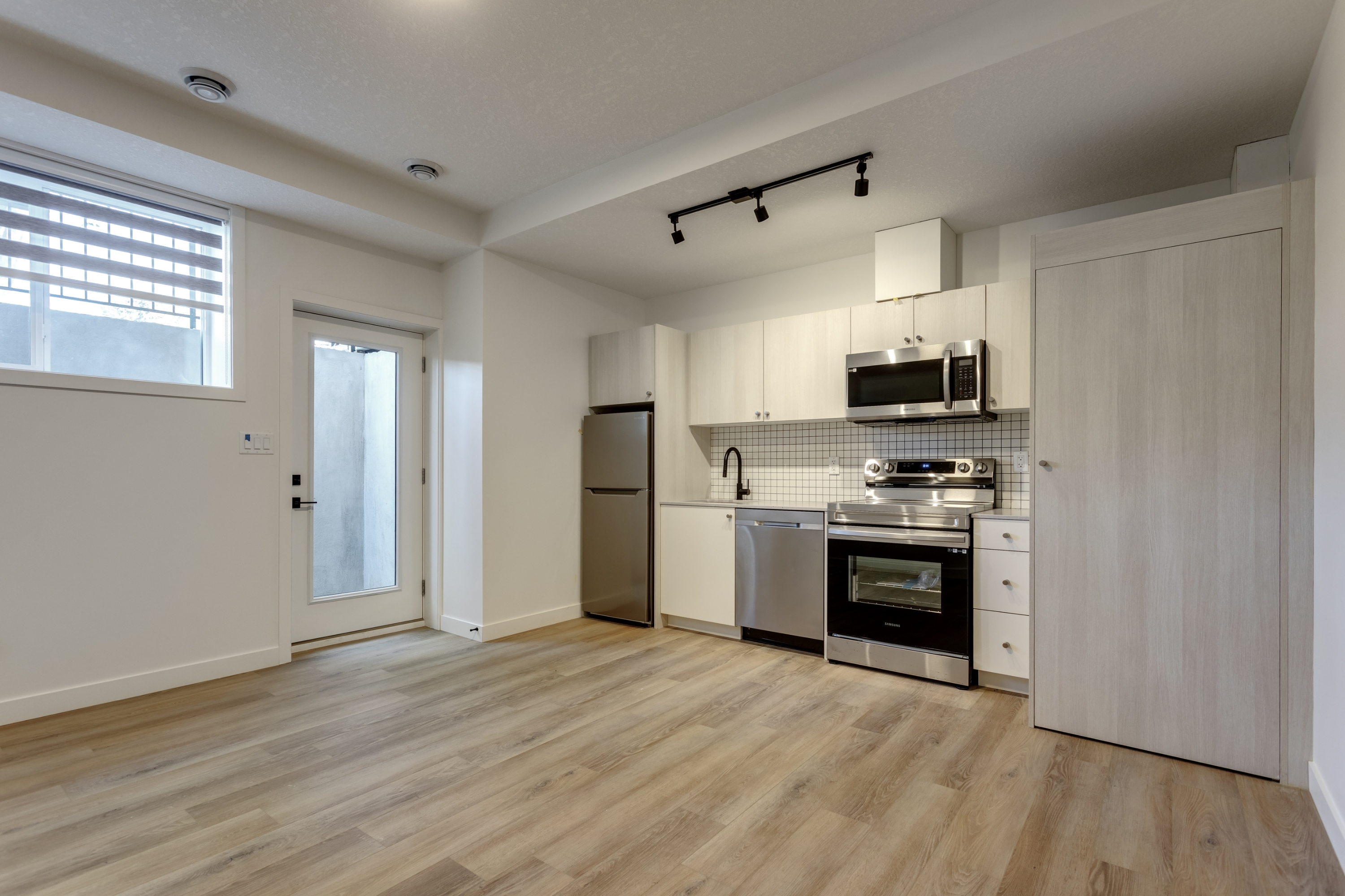 11711 131 Avenue Northwest