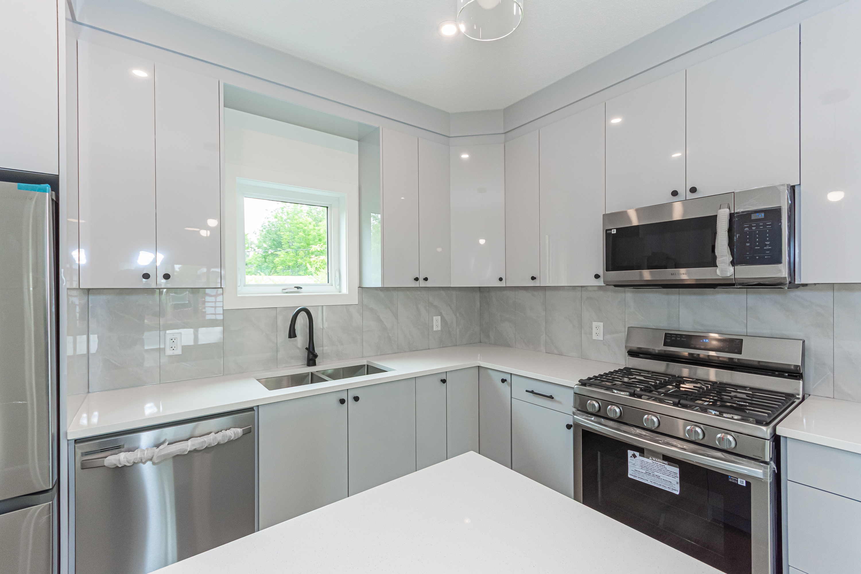14912 109 Avenue - Main